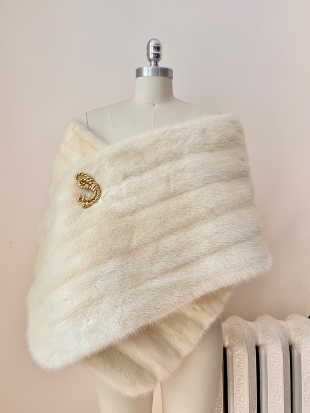 Vintage 1950s Pearl Mink Big Size Evening Shawl Stole, Opera, Bridal, Wedding